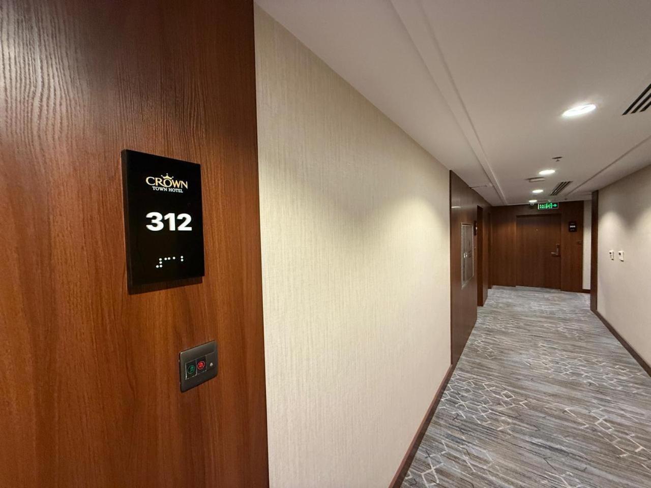 クラウン タウン ホテル ジェッダ エクステリア 写真